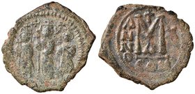 BISANZIO Eraclio (610-641) Follis A. X (?) - Gli imperatori stanti di fronte - R/ Lettera M - Sear 806 AE (g 9,22) Bell’esemplare
Grading/Stato:SPL