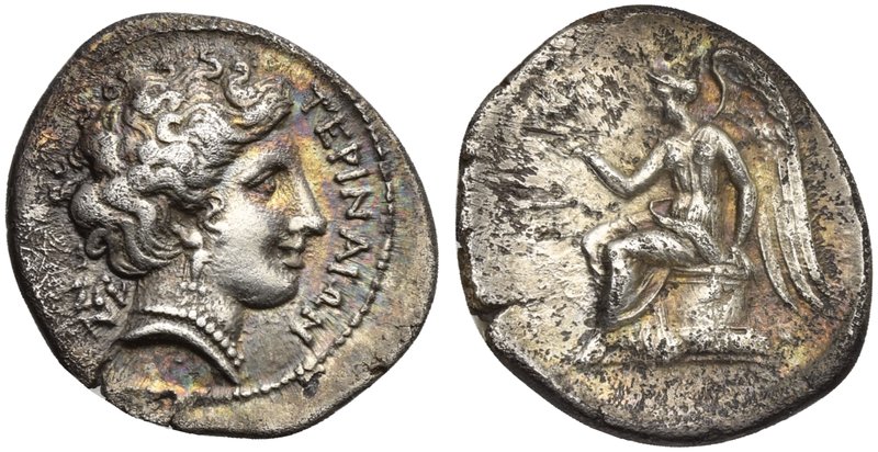 Bruttium, Terina, Drachm, ca. 300 BC
AR (g 2,34; mm 18; h 9)
TEPINAIΩN, female...