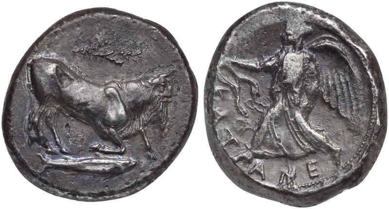 Sicily, Katane, Tetradrachm, ca. 470-465 BC
AR (g 16,90; mm 27; h 5)
Recumbent...