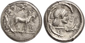 Sicily, Syracuse, Tetradrachm struck under Deinomenid Tyranny, ca. 480-475 BC
AR (g 17,40; mm 25; h 9)
Charioteer driving slow quadriga r.; holding ...