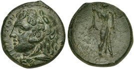 Sicily, Syracuse, Bronze struck under Pyrrhus, ca. 278-276 BC
AE (g 9,55; mm 25; h 12)
ΣΥΡΑΚΟΣΙΩΝ, head of Heracles l., wearing lion's skin; behind,...