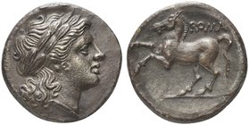Anonymous, Didrachm, Rome, before 269 BC
AR (g 7,02; mm 20; h 12)
Laureate head of Apollo r., Rv. Horse prancing l.; above, ROMA. Crawford 26/1; Syd...