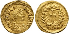 Basiliscus (475-476), Tremissis, Mediolanum (Milan), AD 475-476
AV (g 1,54; mm 13; h 6)
D N BASILI - SCVS P AVC, pearl-diademed, draped, and cuirass...