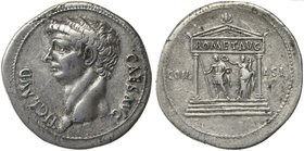 Claudius, Cistophoric Tetradrachm, Ephesus (?), 41-42 BC
AR (g 11,09; mm 28; h 6)
Distyle temple within which Claudius being crowned by female figur...