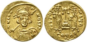 Byzantine Empire, Constantine IV (668-685), Solidus, Syracuse, AD 679-681
AV (g 4,44; mm 20; h 6)
∂N CON - T - NVS PP, cuirassed bust facing slightl...