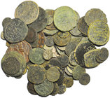 117 late roman bronze coins. LOT SOLD AS IS, NO RETURNS. Conduction see picture.