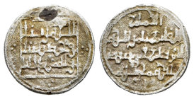 Almohades. Ahmad ibn Qasi. Quirate. 539-540 H. Mértola (Portugal). Ag. 1,05 g. Muy rara. MBC-. Est...400,00.