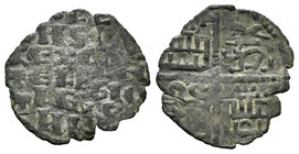 Reino de Castilla y León. Alfonso X (1252-1284). Dinero de seis líneas. (Bautista-364). Ve. 0,68 g. Lis en el primer cuadrante. MBC. Est...30,00.