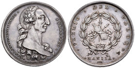 Carlos III (1759-1788). Medalla. 1785. Manila. (Basso-703). Ag. 39,15 g. Premio del valor. Grabador: J. Gabriel Gil. Diámetro 48 mm. Insignificantes g...