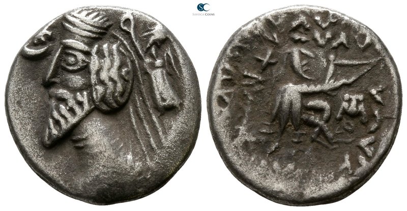 Kings of Parthia. Mithradatkart. Phraatakes 2 BC-AD 4. Drachm AR

18mm., 3,46g...