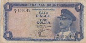 Brunei, 1 Dollar, 1967, VF, p1a
serial number: A/4 156149, Portrait of Sultan Omar Ali Saifuddin III
Estimate: $ 40-60
