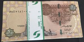 Egypt, 1 Pound, 2016, UNC, p50, BUNDLE
100 consecutive banknotes
Estimate: $ 25-50
