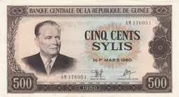 Guinea, 500 Sylis, 1980, UNC, p27a
serial number: AM 176051, Portrait of J. Broz Tito
Estimate: $ 10-20