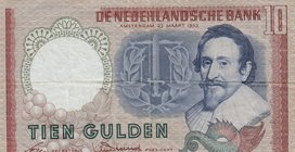 Netherlands, 10 Gulden, 1953, VF,p85
serial number: 3.NV.063600, Hugo de Gront portrait at right
Estimate: $ 15-30