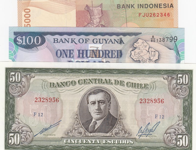Mix Lot, 3 Pieces UNC Banknotes
Guyana 1 Dollars/ Indonesia 5000 Rupiah/ Chile ...