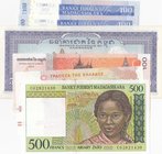 Mix Lot, 6 Pieces UNC Banknotes
Greece, 200 Drachmai, 1996/ Cambodia, 50 Riels, 1972/ Cambodia, 100 Riels, 2014/ Madagasikara, 100 Ariary (500 Francs...