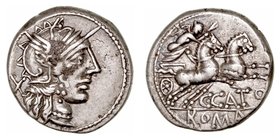 Porcia. Denario. AR. Roma. (123 a.C.). A/Cabeza de Roma a der., detrás X. R/Victoria con látigo en biga a der., debajo C · CATO, en exergo ROMA. 3.93g...