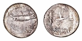 Marco Antonio. Denario. AR. (32-31 a.C.). R/Águila legionaria entre dos insignias, entre ellas LEG. XVI. 3.39g. FFC.51. Algún punzón de banquero. BC....