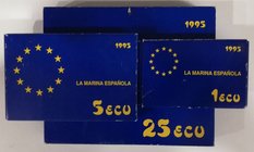 Juan Carlos I. Ecu. AR. 1995. Serie completa en plata. La Marina Española (1, 5 y 25 Ecu). En estuches individuales de madera (sobre cubierta de cartó...
