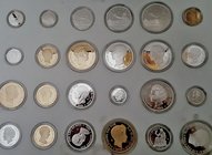 Medalla. AR. Serie Historia de la Peseta. Conjunto de 24 medallas (en plata y plata dorada) réplicas de las acuñaciones que forman de la peseta. Peso ...
