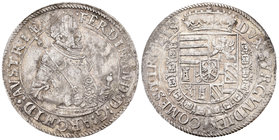 Austria. Ferdinand II. 1 thaler. (1564-1595). Hall. (Dav-8099c). Anv.: FERDINANDVS D G ARCHID AVSTRIÆ. Rev.: DVX BVRGVNDIE COMES TIROLIS. Ag. 27,97 g....