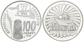 Francia. 100 francos. 1994. (Km-1043). Ag. 22,20 g. Con certificado de Monnaie de París. PROOF. Est...45,00.