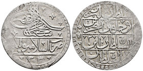 Imperio Otomano. Selim III. Yuzluk. 1203 H / 1789 (Año 11). (Km-507). Ag. 31,36 g. Raya y leve oxidación en enverso. MBC+. Est...40,00.