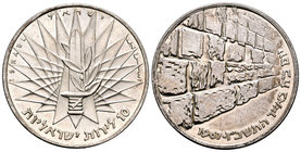 Israel. 10 lirot. 1967. (Km-49a). Ag. 25,93 g. SC. Est...30,00.