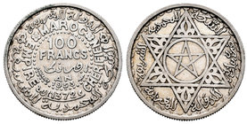 Marruecos. 100 francos. 1372 H (1953). (Km-52). Ag. 3,99 g. MBC+. Est...15,00.