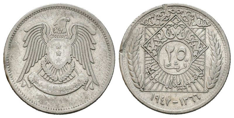 Siria. 25 piastras. 1366 H (1947). París. A. (Km-79). Ag. 2,46 g. Pequeños golpe...