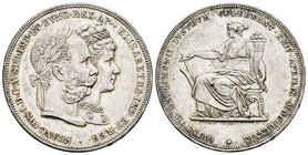Austria. Medalla. 1907. (Davenport-31). Ag. 24,58 g. Enlace Franz Joseph I y Elisabetha. EBC+. Est...75,00.