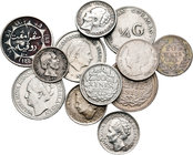 Holanda. Lote de 12 piezas holandesas, 2 de 1/10 de gulden (1944, 1948), 3 de 1/4 de gulden (1941, 1947, 1965), 5 cents (1863), 4 de 10 cents (1849, 1...