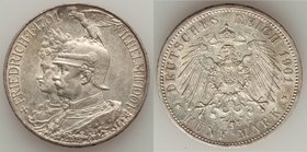 Prussia. Wilhelm II Pair of Uncertified 5 Marks 1901, 1) 5 Mark - XF, KM526. 38mm. 27.80gm 2) 5 Mark - UNC, KM526. 38mm. 27.83gm Sold as is, no return...