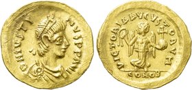 JUSTIN I (518-527). GOLD Tremissis. Constantinople.