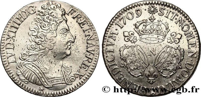 LOUIS XIV "THE SUN KING"
Type : Écu aux trois couronnes 
Date : 1709 
Mint na...