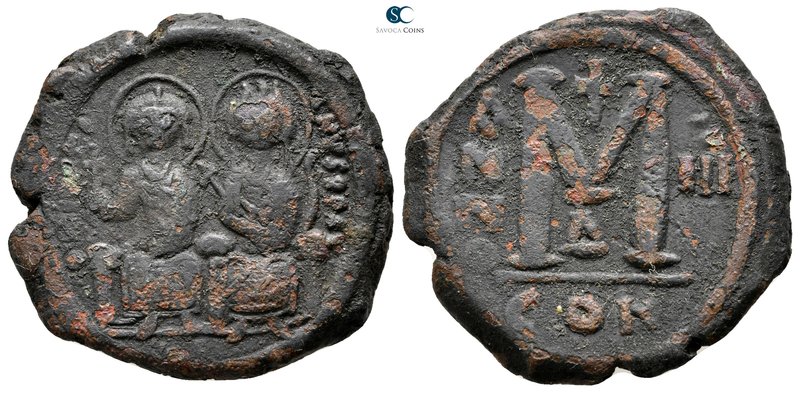 Justin II and Sophia AD 565-578. Constantinople
Follis Æ

30 mm., 14,61 g.
...