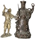 China
Varia
2 Bronzeskulpturen: Krieger in gepanzerter Rüstung mit Kopfbedeckung. An den Knien jeweils Ying und Yang, am Gürtel zwei Blankwaffen, in...