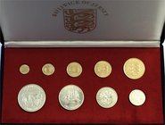 Jersey (Kanalinsel)
Britisch
Münzen Set 1972 auf die Silberhochzeit, mit 5 Gold- und 4 Silbermünzen. Goldmünzen zu 50, 25, 20, 10 und 5 Pounds. Insg...