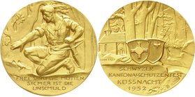 Schweiz
Schwyz
Goldmedaille v. Hans Frei 1952, auf das Schwyzer Kantonalschützenfest Küssnacht. 24,24 g. 950/1000. In Originalschatulle vom Schützen...