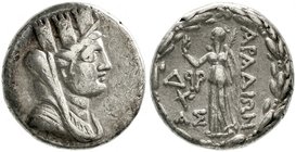 Phönikien
Arados
Tetradrachme, Jahr 194 = 66/65 v. Chr Büste der Tyche mit Mauerkrone r./Nike steht l. im Kranz. 15,23 g. sehr schön