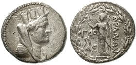 Phönikien
Arados
Tetradrachme, Jahr 193 = 67/66 v. Chr. Büste der Tyche mit Mauerkrone r./Nike steht l. im Kranz. 15,22 g. sehr schön