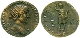 Kaiserzeit
Hadrian, 117-138
Dupondius 119/121 n.Chr. Teildrap. Büste m. Strahlenbinde r./VIRTVTI AVGVSTI SC. Virtus steht r., hält Parazonium und Sp...