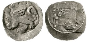 Deutsche Kaiser und Könige des Mittelalters
Friedrich II., 1198-1250
Pfennig o.J.(1240/1268), Nürnberg. 5. Gruppe. Löwe l./Königsbrb. v.v. mit zwei ...
