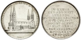 Bamberg-Stadt
Silbermedaille 1835 von Neuss. Auf seine Silberhochzeit mit Therese, gestiftet vom historischen Verein Bamberg. Ansicht des Bamberger D...