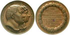Hessen-Darmstadt
Ludwig I., 1806-1830
Bronzemedaille 1827 v. Goetze, a.d. Goldene Hochzeit des Herzogspaares. Beider Brb. r./Schrift im Kranz. 50 mm...