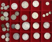 Hessen-Lots
Schuber mit 37 meist Silbermünzen des 17. bis 19. Jh. Hessen-Kassel, Hessen-Darmstadt und Frankfurt. Vom Heller bis zum Doppeltaler. Besi...