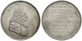 Lübeck-Stadt
Silbermedaille 1754 von Nauheim. Auf den Pastor Johann Carpzow (1679-1767). 40 mm, 21,6 g. sehr schön