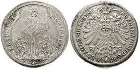Nürnberg-Stadt
1/2 Reichsguldiner 1632. Mmz. Kreuz. Reichsadler, Wertzahl 30 / Hl. Sebaldus mit Kirchenmodell steht zwischen zwei Wappen. Titel Ferdi...