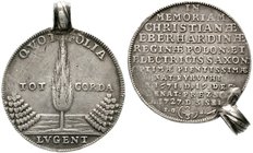Sachsen-Albertinische Linie
Friedrich August I., 1694-1733
2/3 Taler 1727 auf den Tod von Christiane Eberhardine, Zypresse zwischen zwei Pyramiden/ ...