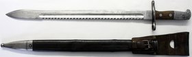 Blankwaffen
Schweiz
Seitengewehr mit Säge. Hersteller Waffenfabrik Neuhausen. In Scheide mit Koppelschuh. Länge 64 cm.